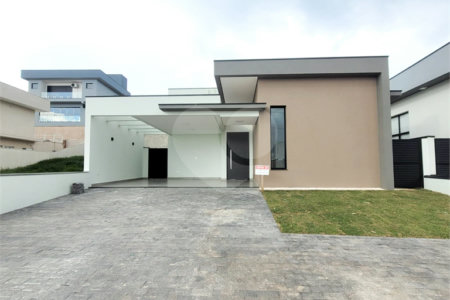 Casa à venda com 3 quartos, sendo 1 suíte, no condomínio Residencial Lagos D Icarai, Salto - SP