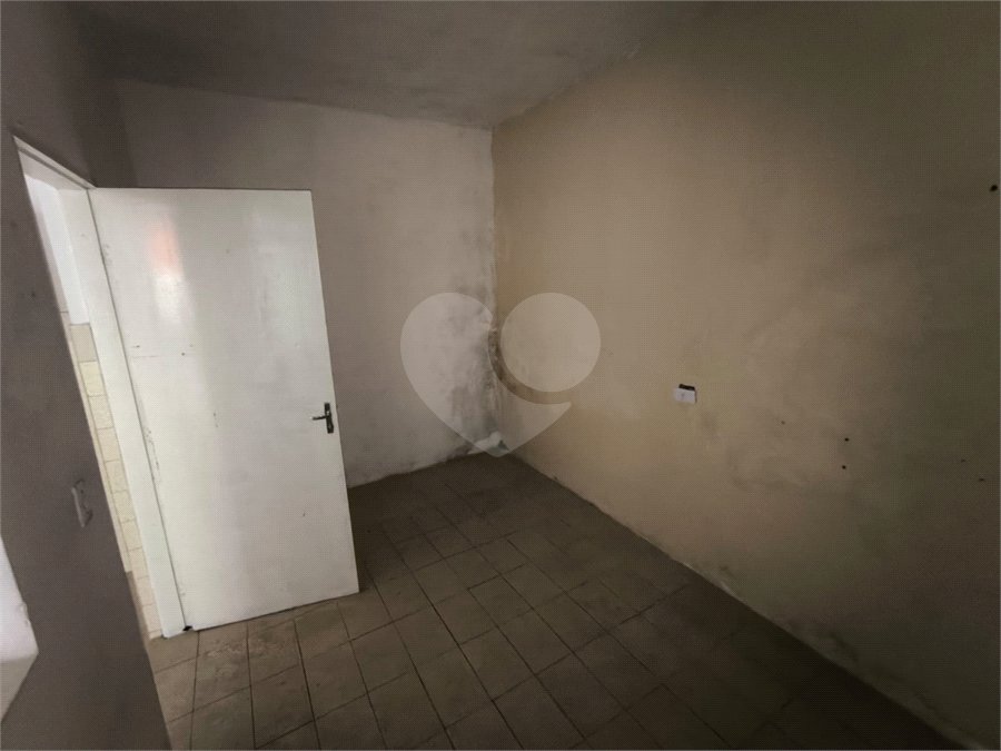 Casa à venda com 3 quartos em Jardim das Esmeraldas, São Paulo, SP