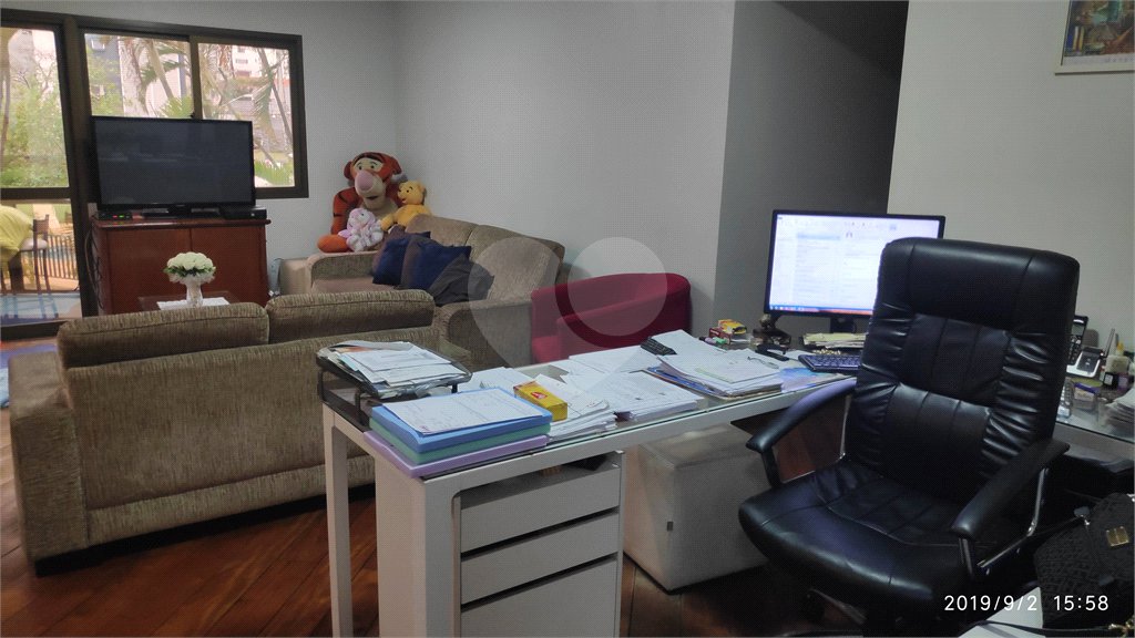 Apartamento à venda com 4 quartos, sendo 2 suítes, em Vila Olímpia, São Paulo, SP