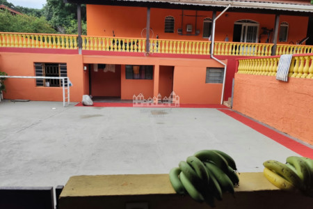 Chácara à venda com 3 quartos, sendo 1 suíte, em San Fernando Valley, Atibaia, SP