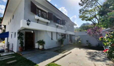 Sobrado à venda com 5 quartos, sendo 3 suítes,  em Jardim Virginia Bianca, São Paulo, SP