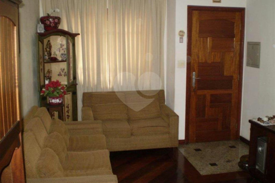 Casa à venda com 3 quartos, sendo 1 suíte, no condomínio Barbará II, São Paulo - SP