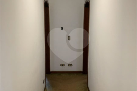 Sobrado à venda com 4 quartos, sendo 3 suítes, em Planalto Paulista, São Paulo, SP