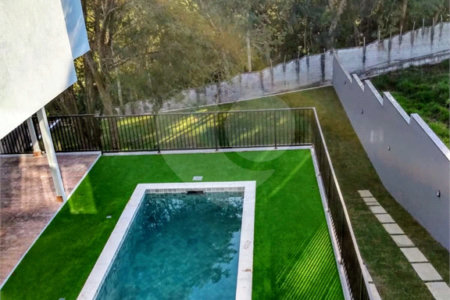 Casa à venda ou para alugar com 4 suítes no Centro, Jambeiro, SP