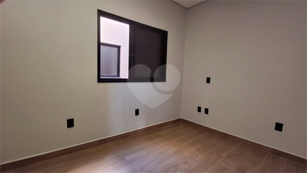 Casa à venda com 3 quartos, sendo 1 suíte, no condomínio Horto Florestal 1, Sorocaba - SP