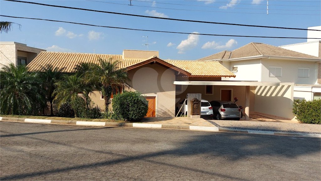 Casa à venda com 4 suítes no condomínio Osato, Atibaia - SP
