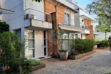 Casa à venda com 4 suítes no condomínio Las Cumbres, São Paulo - SP