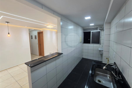 Apartamento à venda com 2 quartos em Santa Cruz, Rio de Janeiro, RJ