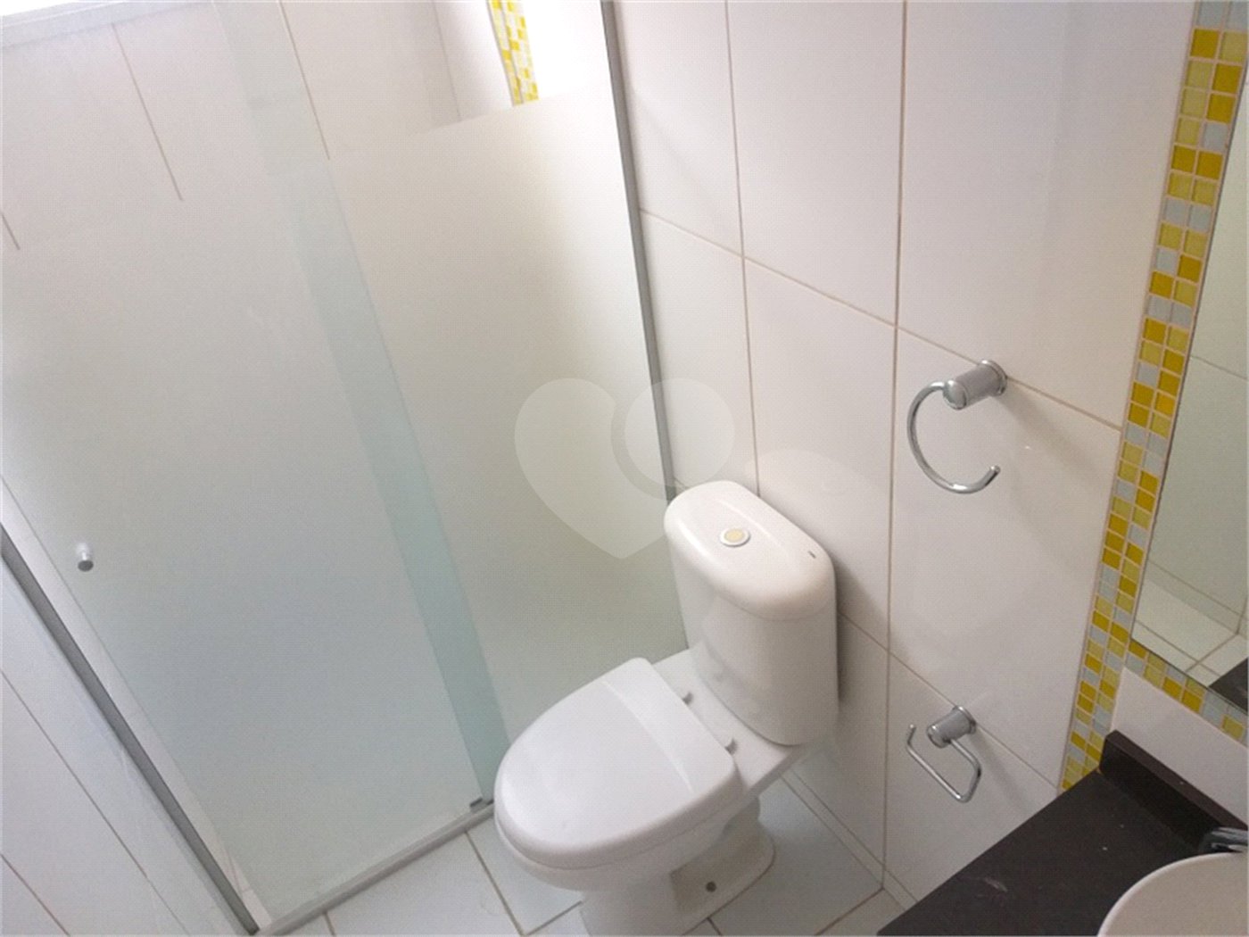 Apartamento à venda com 3 quartos, sendo 1 suíte, em Pinheirinho, Vinhedo, SP