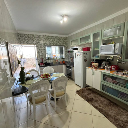 Casa à venda com 3 quartos, sendo 1 suíte, em Jardim Imperador, Salto, SP