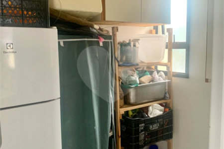 Apartamento à venda com 2 quartos, sendo 1 suíte,  em Real Parque, São Paulo, SP