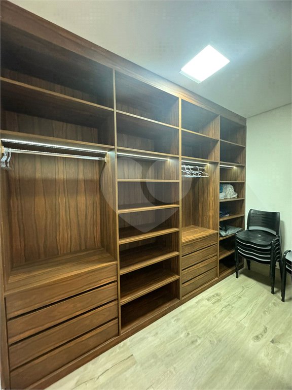 Casa à venda com 4 suítes no condomínio Itaporã, Atibaia - SP