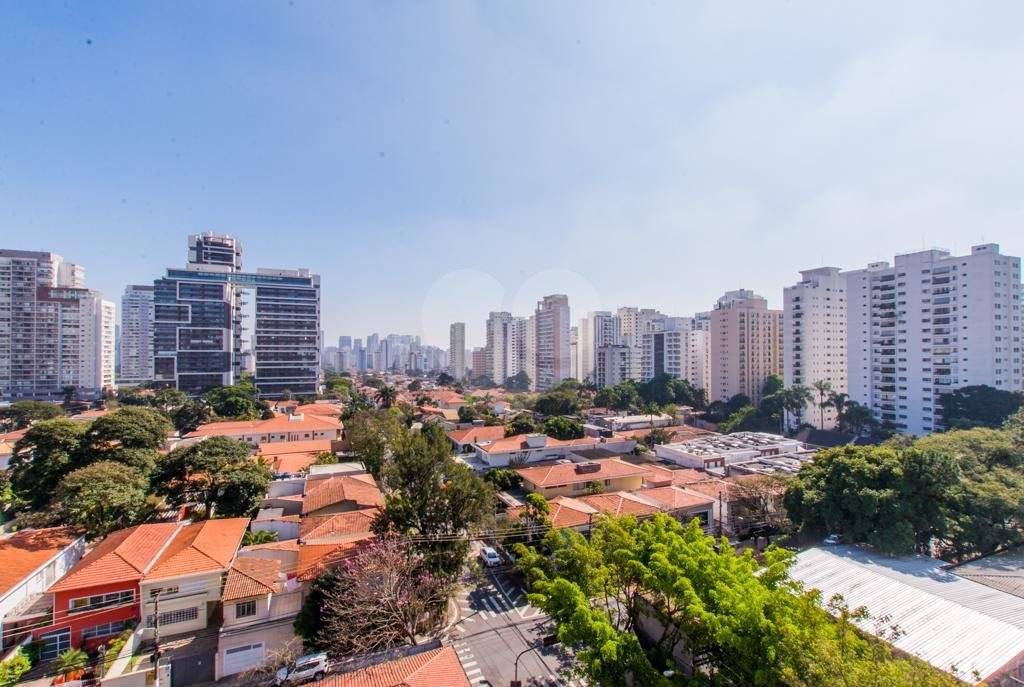 Apartamento à venda com 3 quartos, sendo 2 suítes, em Cidade Monções, São Paulo, SP