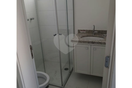 Apartamento para alugar com 2 quartos, sendo 1 suíte,  em Vila Andrade, São Paulo, SP