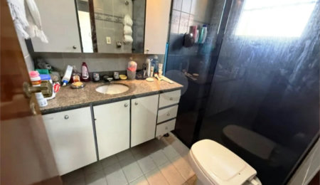Sobrado à venda com 3 quartos, sendo 1 suíte,  em Campo Grande, São Paulo, SP