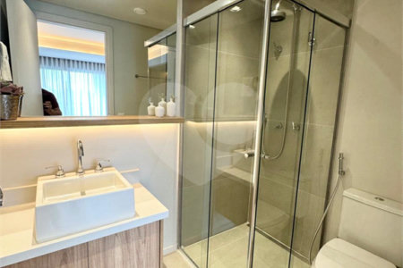 Apartamento à venda com 3 suítes em Jardim das Acácias, São Paulo, SP