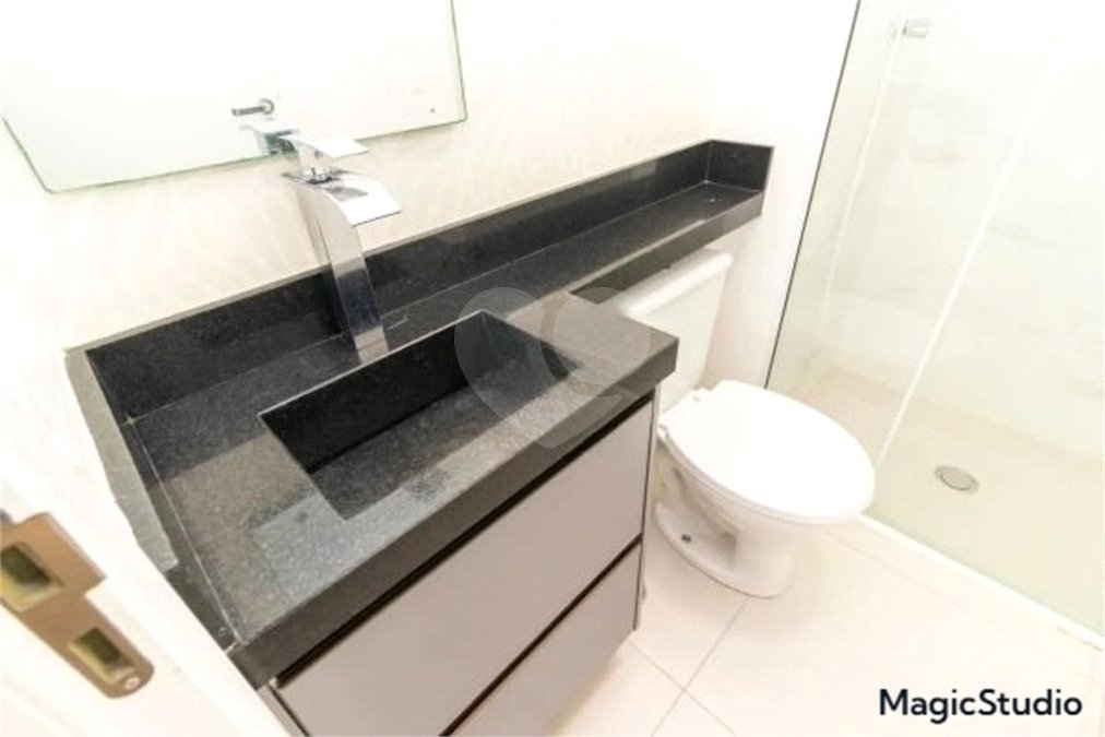 Apartamento à venda com 2 quartos em Vila Carmosina, São Paulo, SP