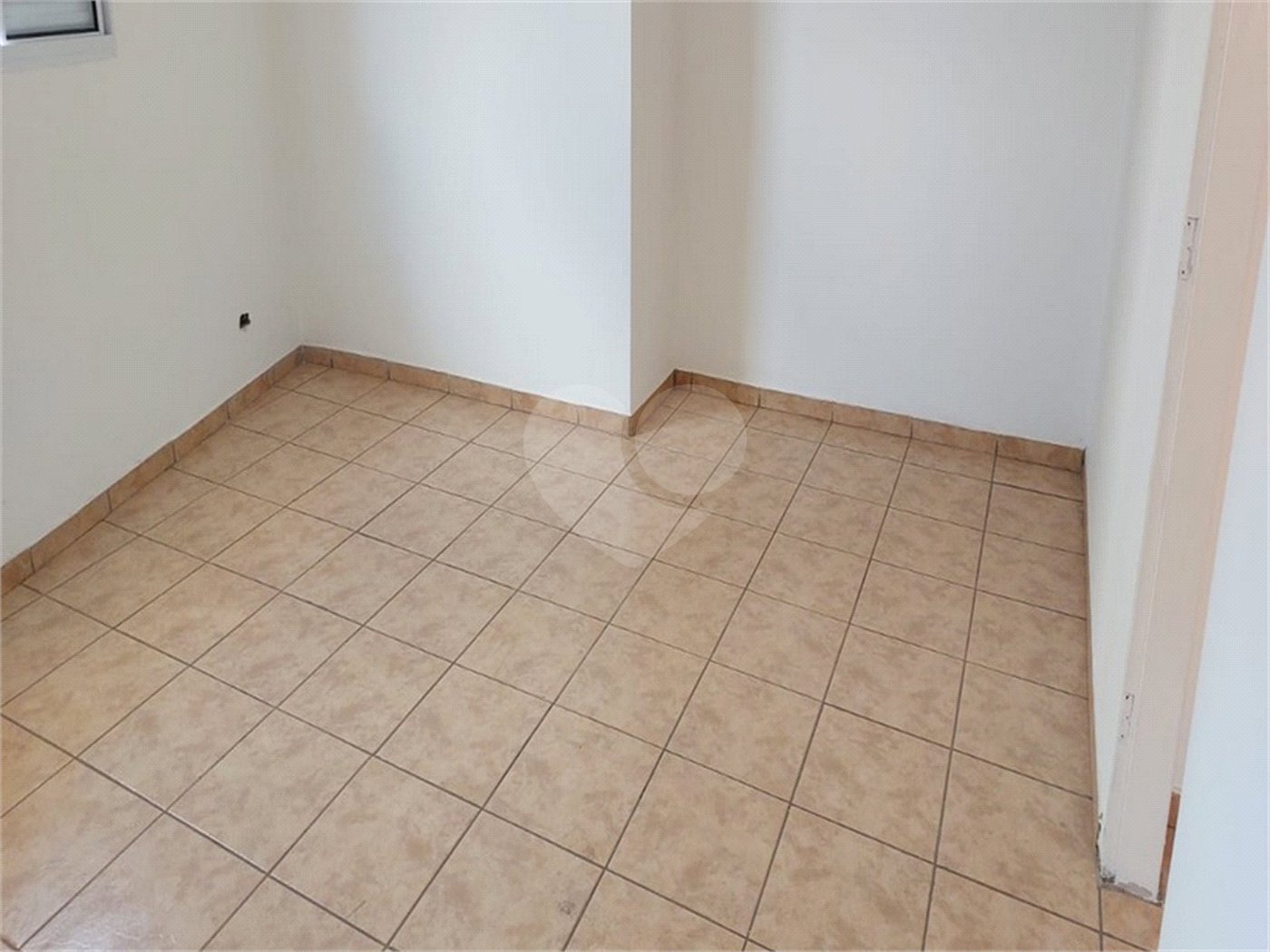 Sobrado à venda com 3 quartos, sendo 2 suítes, em Vila Paulicéia, São Paulo, SP