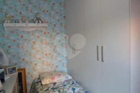 Casa à venda com 3 quartos, sendo 1 suíte,  no condomínio Fernandes, São Paulo - SP