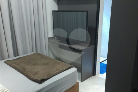 Casa à venda com 3 suítes no condomínio Reserva Real, Paulínia - SP
