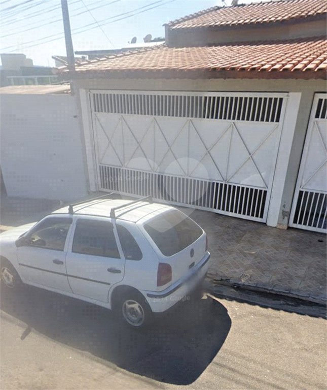 Casa à venda com 3 quartos, sendo 1 suíte, em Nova Cerejeira, Atibaia, SP