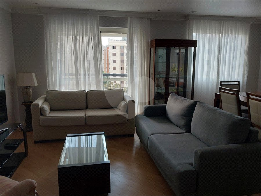 Apartamento à venda com 3 quartos, sendo 2 suítes,  em Cidade São Francisco, São Paulo, SP
