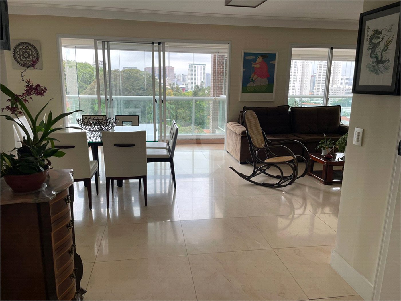 Apartamento à venda com 4 quartos, sendo 3 suítes, em Perdizes, São Paulo, SP