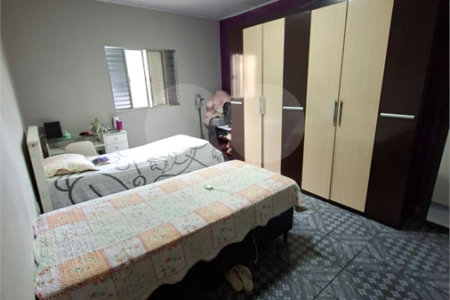 Casa à venda com 4 quartos, sendo 1 suíte,  em Vila Santa Maria, Guarulhos, SP