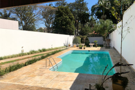 Sobrado à venda com 4 quartos, sendo 2 suítes,  em Alto da Boa Vista, São Paulo, SP