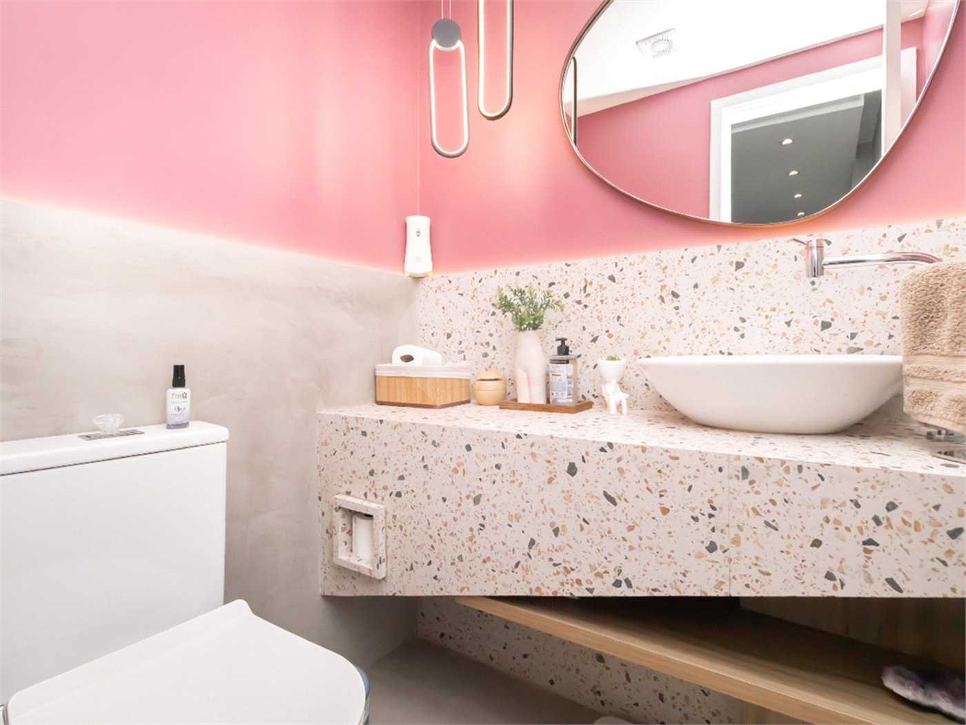 Apartamento à venda com 2 quartos, sendo 1 suíte, em Santo Amaro, São Paulo, SP