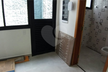 Casa à venda com 3 suítes em Jardim Paulista, Atibaia, SP