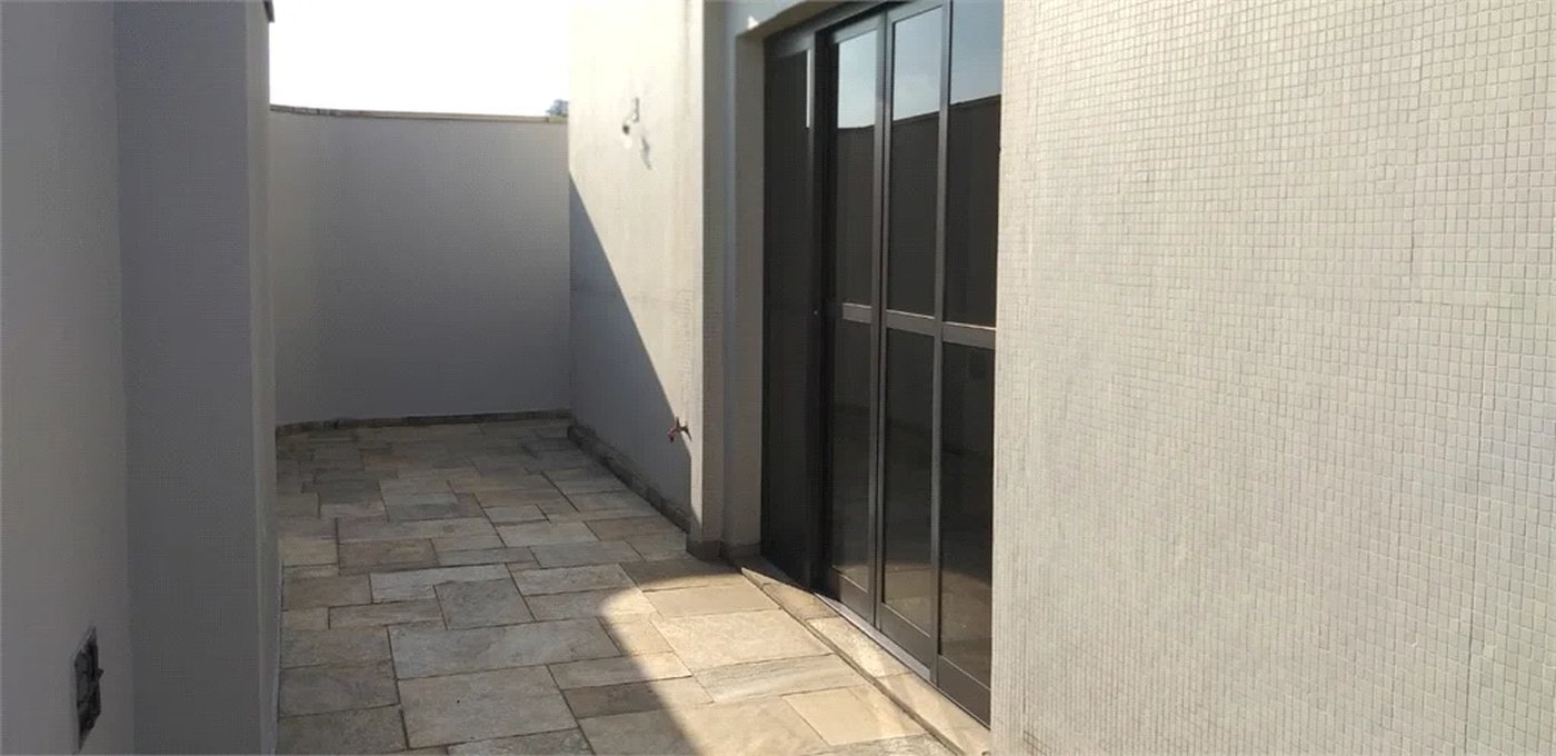 Apartamento à venda com 4 quartos, sendo 2 suítes,  em Jardim Trussardi, São Paulo, SP