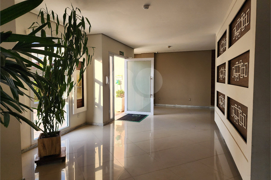 Apartamento à venda com 3 quartos, sendo 1 suíte,  em Vila Guilherme, São Paulo, SP