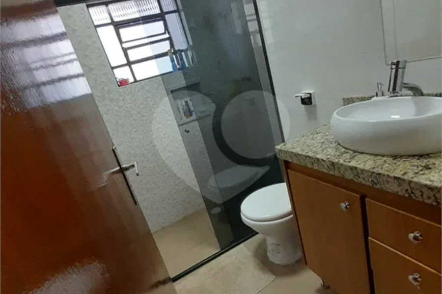 Sobrado à venda com 3 quartos, sendo 1 suíte, em Vila Mazzei, São Paulo, SP