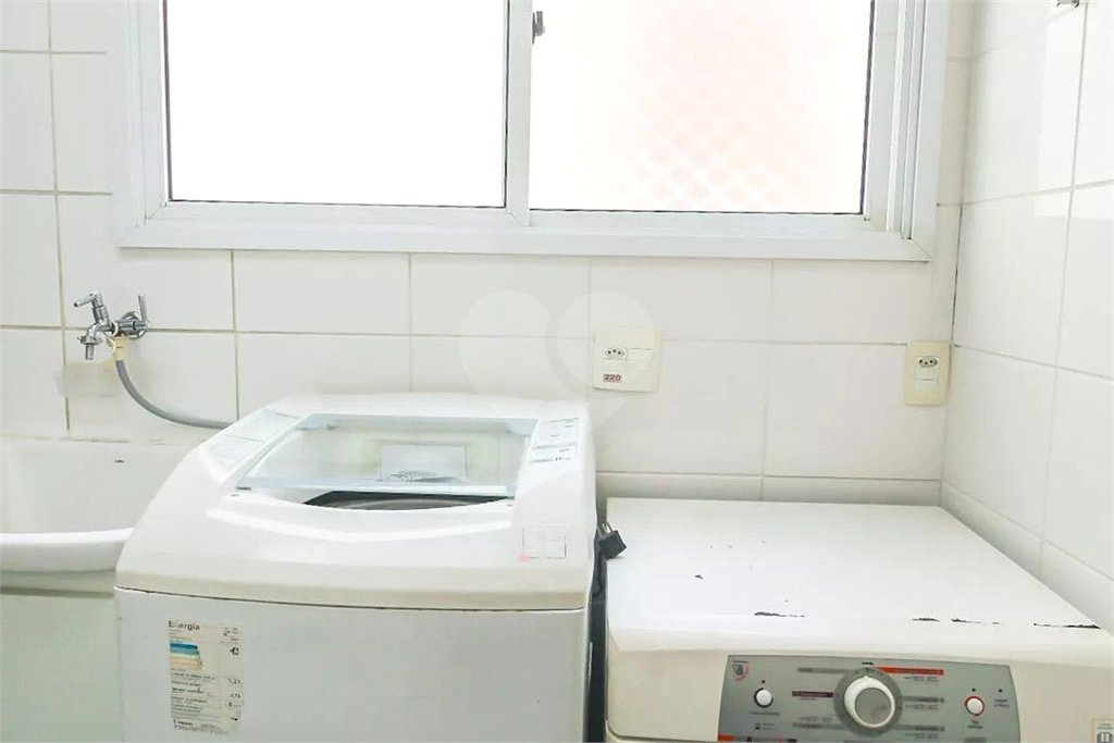Apartamento à venda com 3 suítes em Real Parque, São Paulo, SP