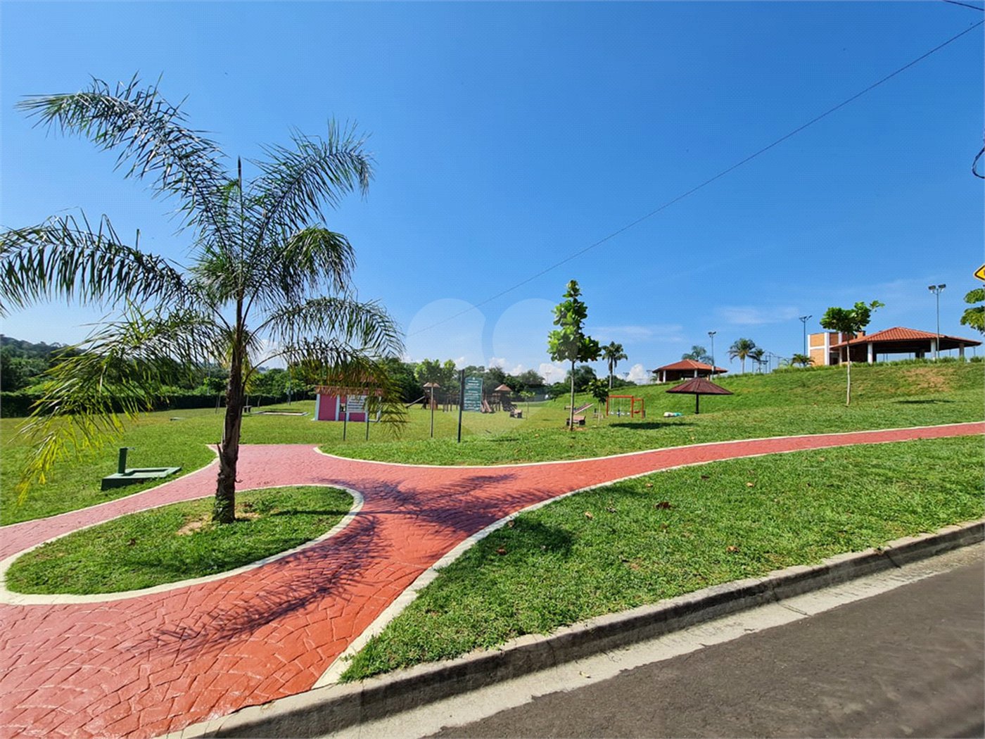 Terreno à venda no condomínio Village Saint Charbel, Araçoiaba da Serra - SP