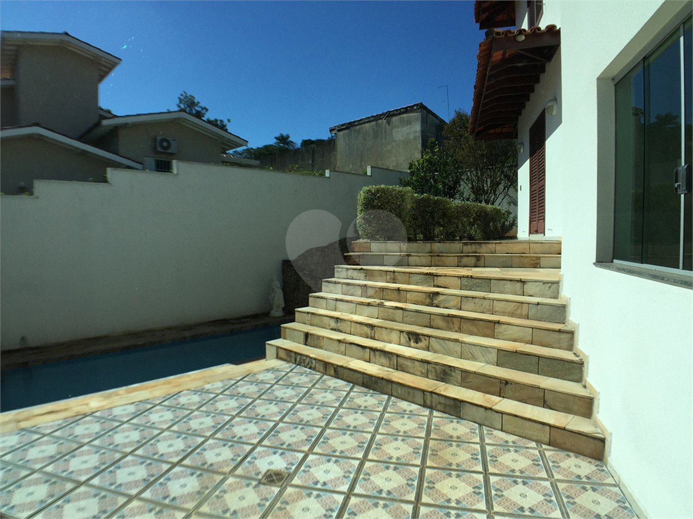 Casa à venda com 4 suítes no condomínio Estância Marambaia, Vinhedo - SP