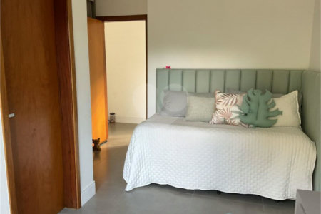 Casa à venda com 4 quartos, sendo 3 suítes,  no condomínio Vale da Santa Fé, Vinhedo - SP