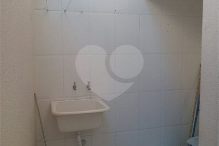 Casa à venda com 2 suítes no condomínio Villa Dell Victor, São Paulo - SP