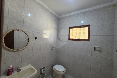 Casa à venda com 4 quartos, sendo 2 suítes,  em Vila Espírito Santo, Sorocaba, SP