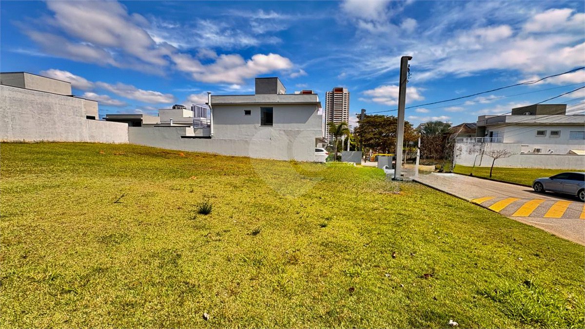 Terreno à venda no condomínio Colinas do Sol, Sorocaba - SP