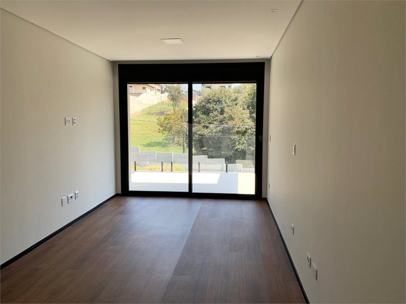 Casa à venda com 4 suítes no condomínio Reserva São Nicolau, Atibaia - SP
