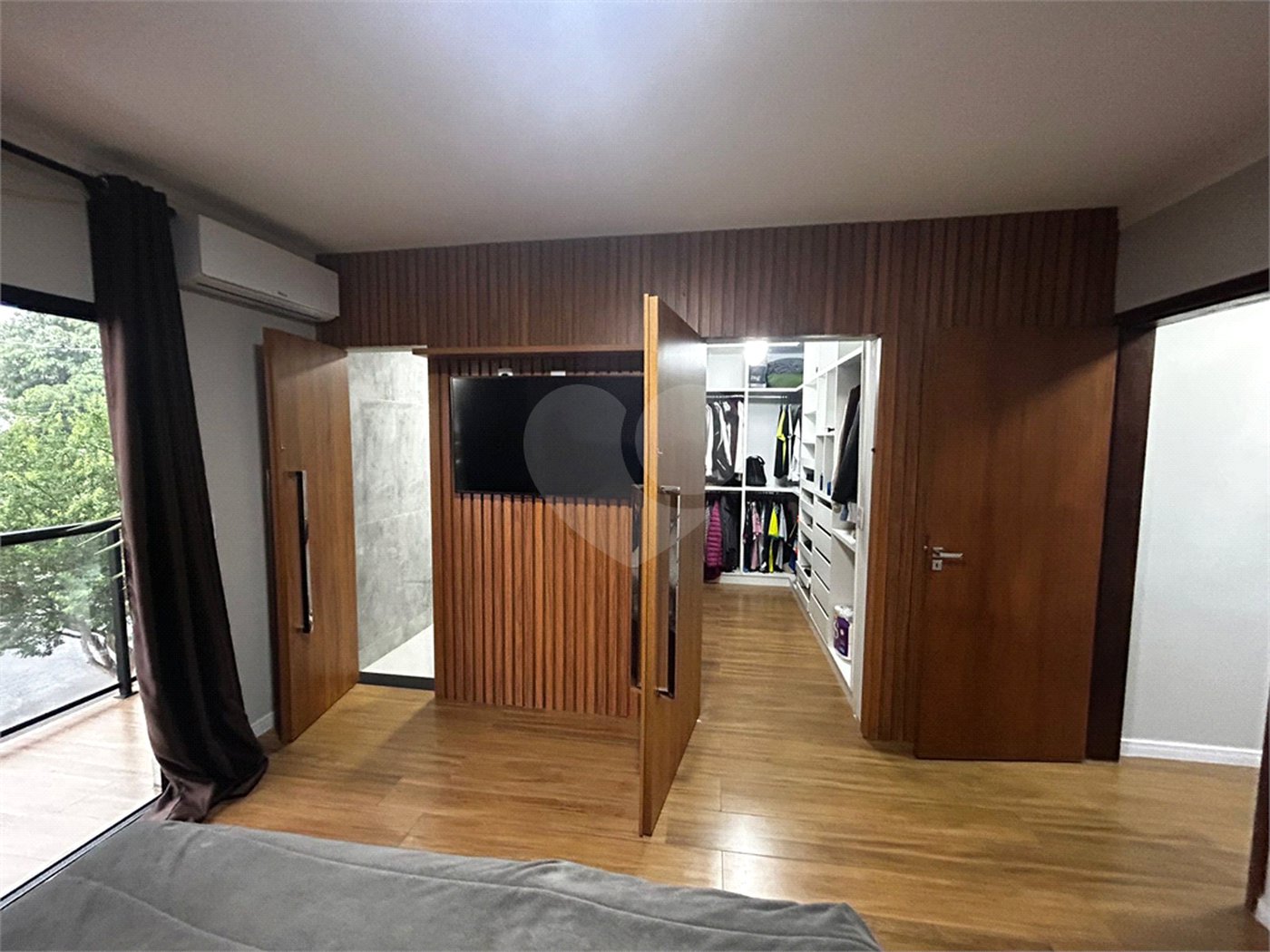 Casa à venda com 2 quartos, sendo 1 suíte,  no condomínio Lago dos Ipês, Itapetininga - SP
