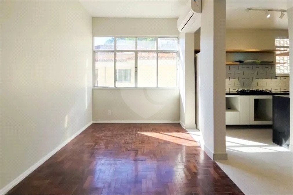 Apartamento à venda com 2 quartos, sendo 1 suíte,  em Ipanema, Rio de Janeiro, RJ