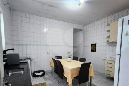 Casa à venda com 2 quartos em Jardim Luciana, Itaquaquecetuba, SP