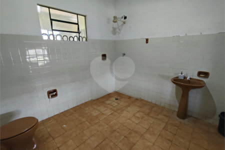 Fazenda para alugar com 3 quartos em Vila Santana, Itapetininga, SP
