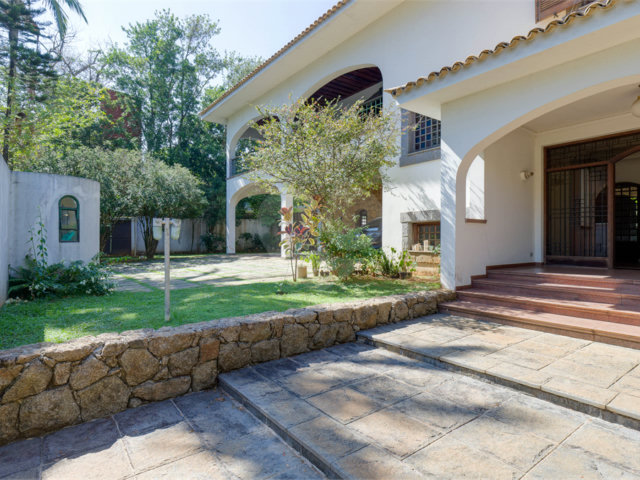 Casa à venda com 5 suítes no condomínio Chácara Flora, São Paulo - SP