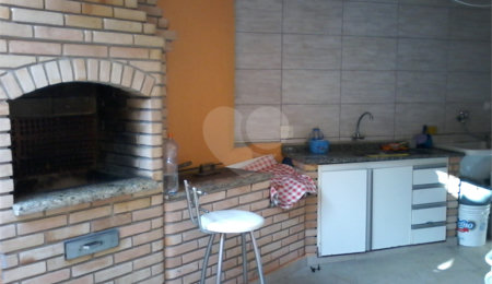 Sobrado à venda com 3 quartos, sendo 1 suíte, em Tremembé, São Paulo, SP