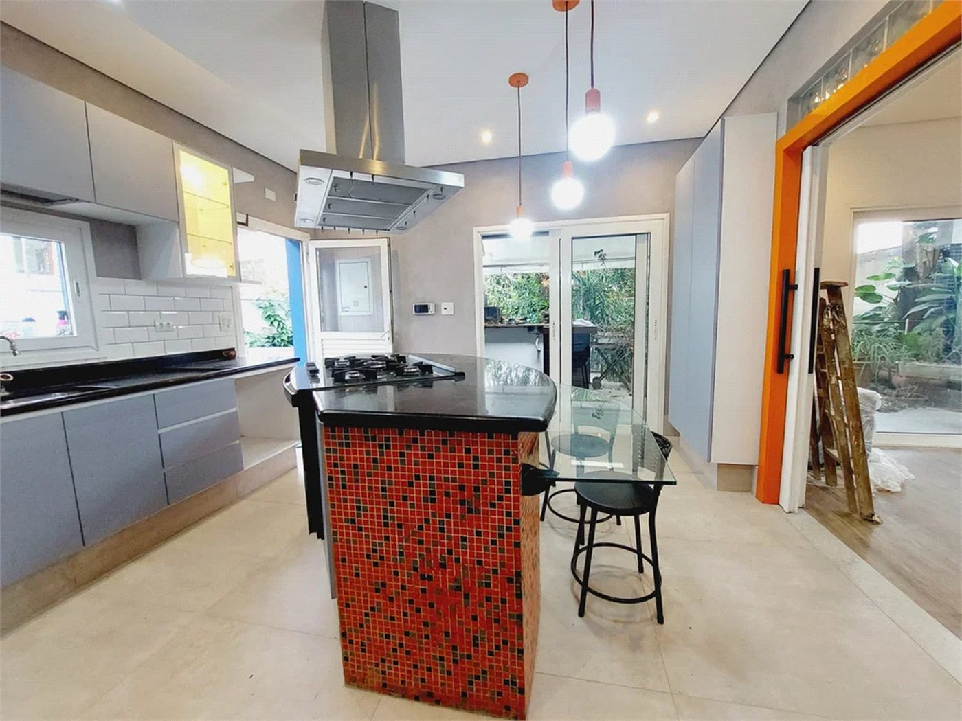 Casa à venda com 3 suítes em Lapa, São Paulo, SP