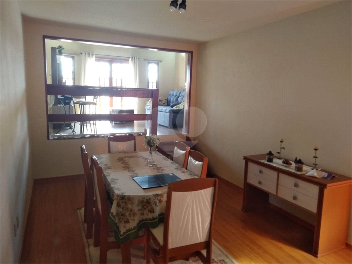 Sobrado à venda com 2 quartos em Reneville, Mairinque, SP